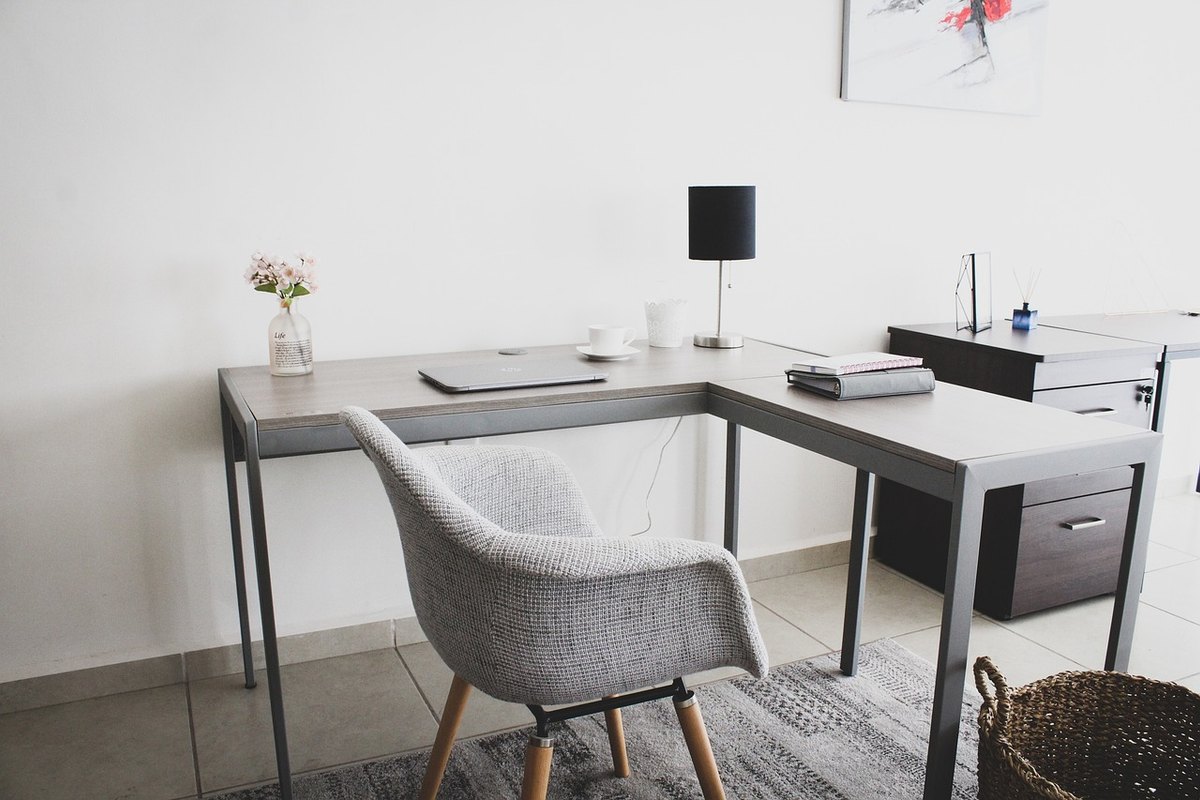 Comment choisir une chaise de bureau : le guide ergonomie complet